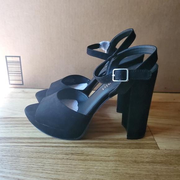 Madden Girl Platform Sandals - Picture 2 of 4